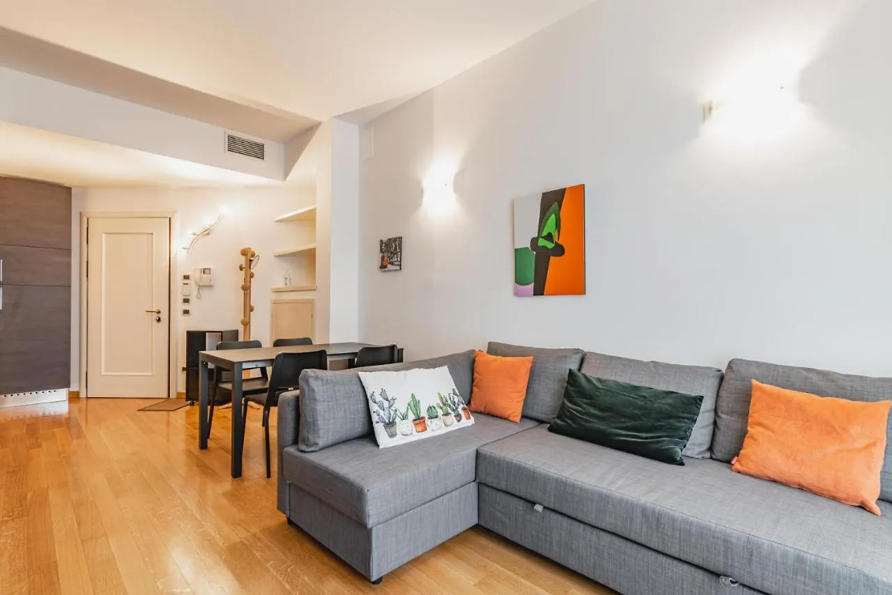 Easylife - Accogliente Bilocale Zona City Life Milan Apartment